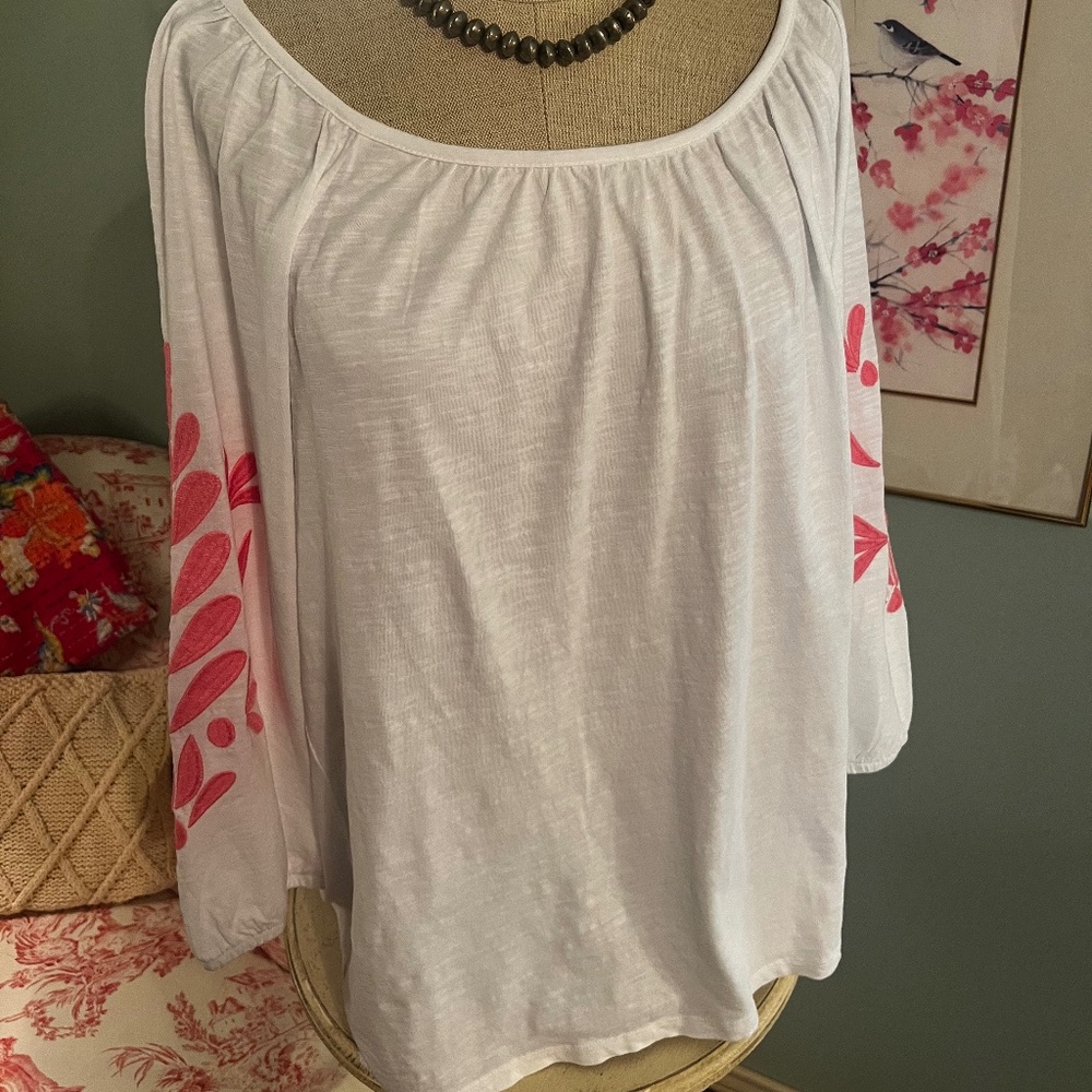 TALBOT’S WHITE TOP WITH PINK EMBROIDERY SZ XL
